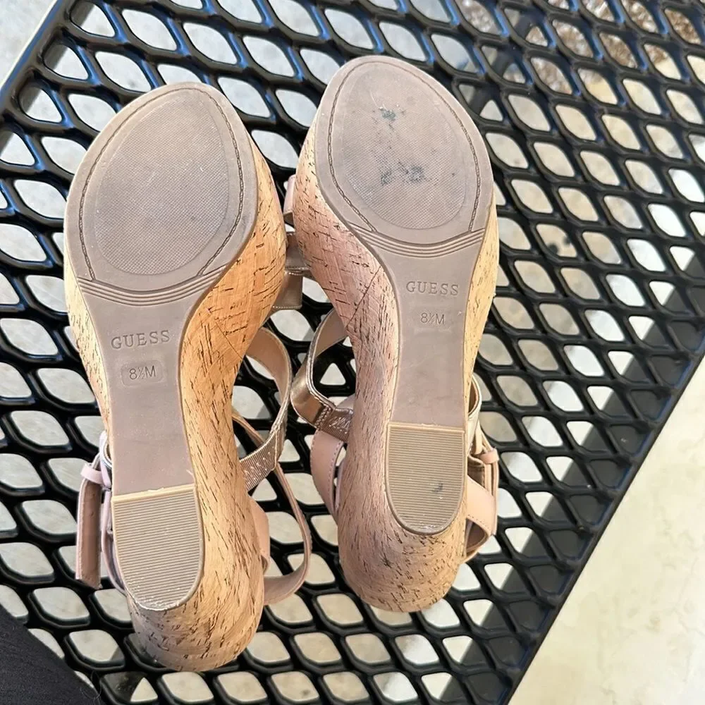 GUESS Wedge  - Picture 4 of 6